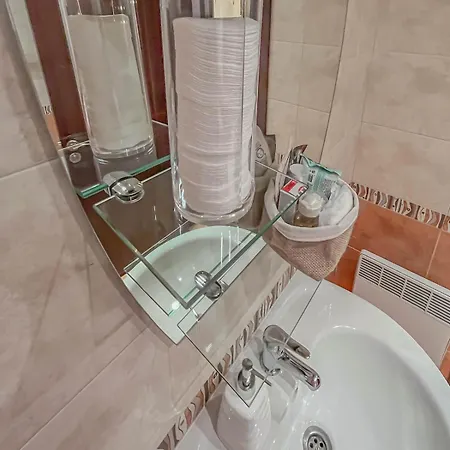 Tarein Апартаменти *